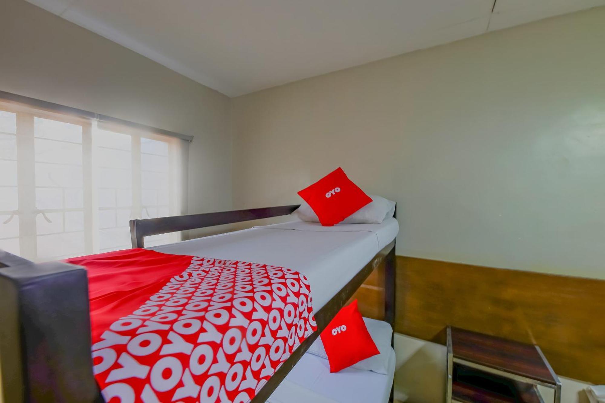 Metro Deluxe Residences Pasay Eksteriør bilde