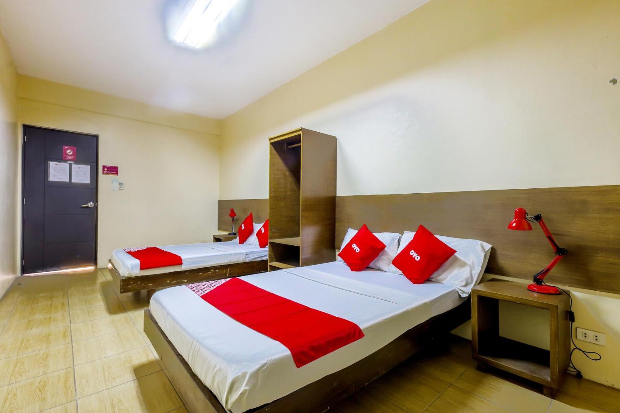 Metro Deluxe Residences Pasay Eksteriør bilde