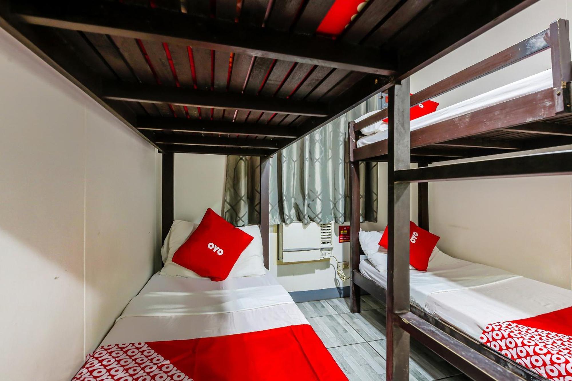 Metro Deluxe Residences Pasay Eksteriør bilde
